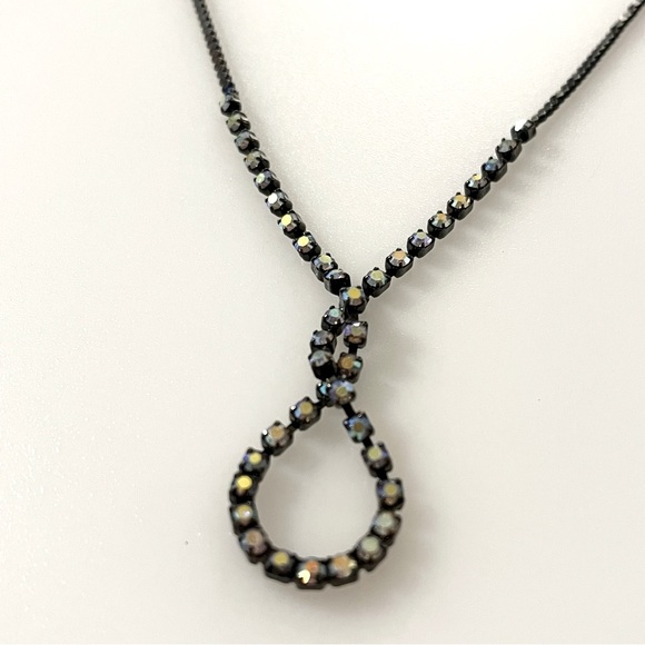 Vintage Iridescent Rhinestone Gunmetal Serpentine Chain Necklace - Picture 3 of 16